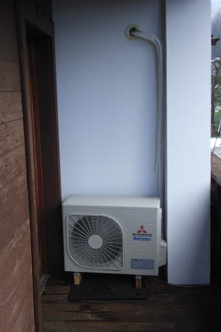 Mitsubishi_HI_Balkon